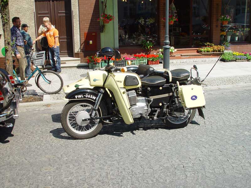 01 (27)